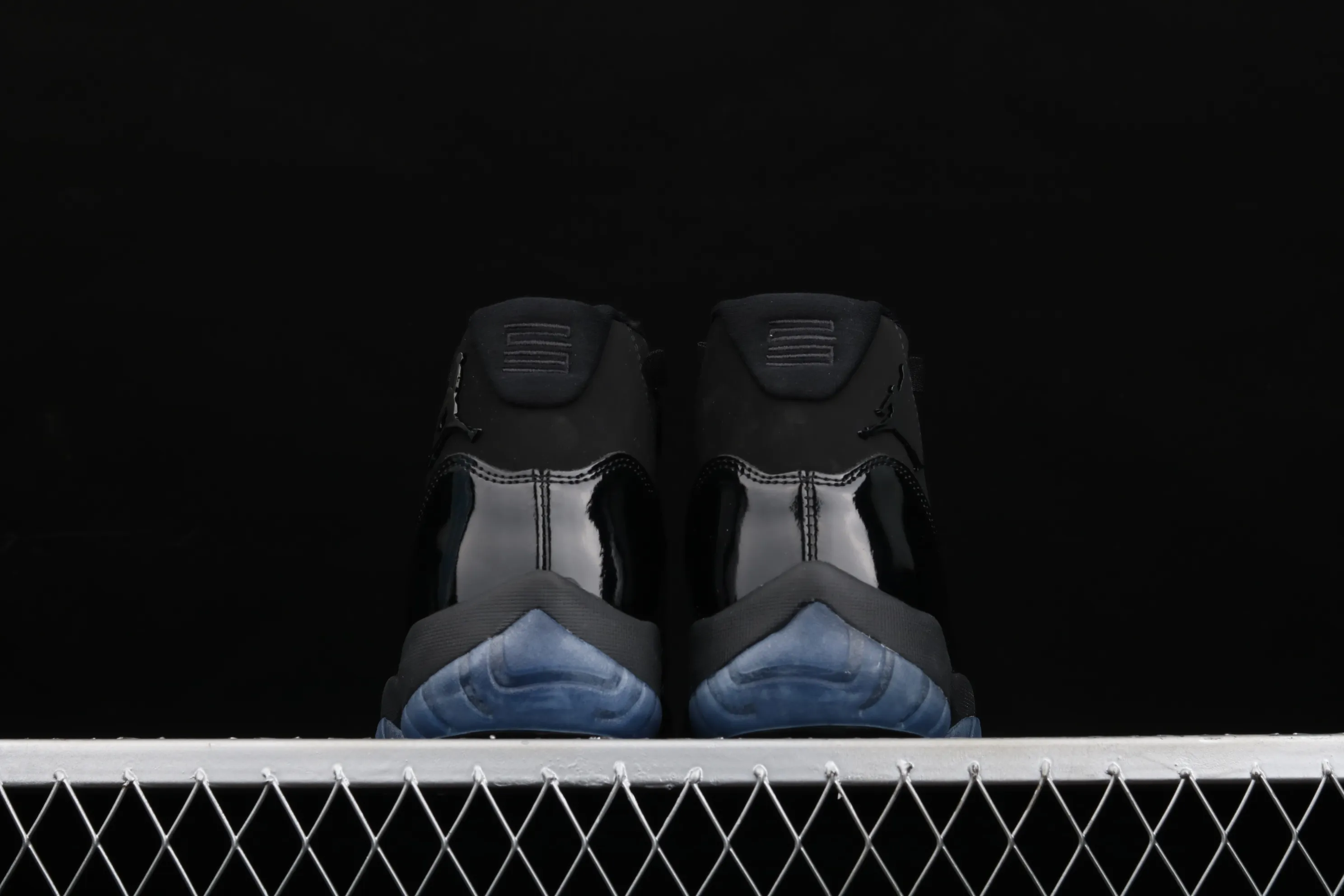 All categories Air Jordan Jordan series basketball shoes Air Jordan 11 X version Air Jordan 11 "Cap and Gown" AJ11 Joe 11 Black Gamma Black Warrior 378037-005